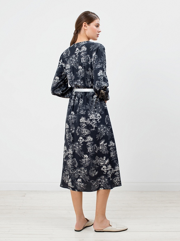 Платье из 100% вискозы приталенного силуэта